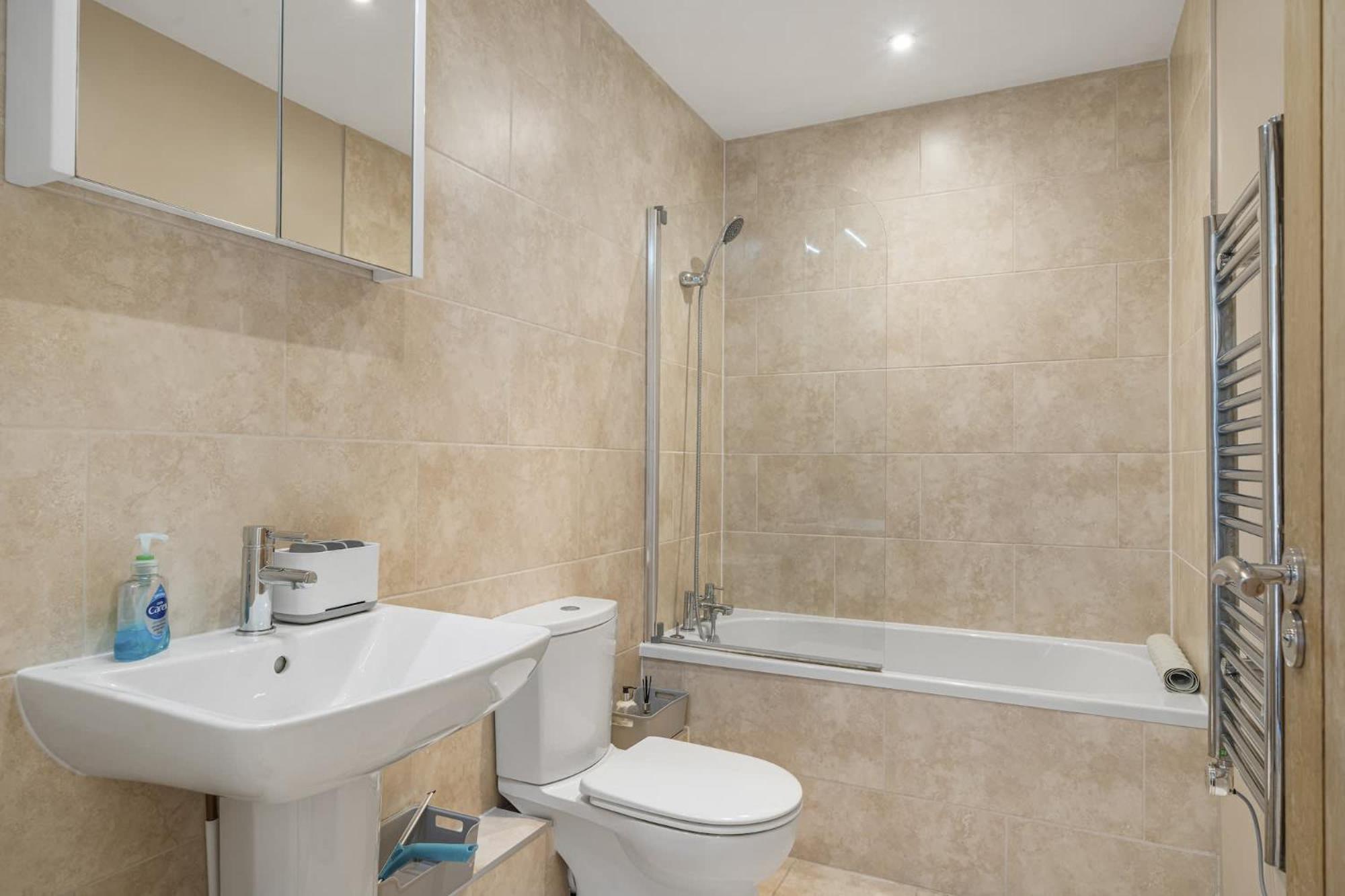 Appartement Modern Private Parking Walk To *